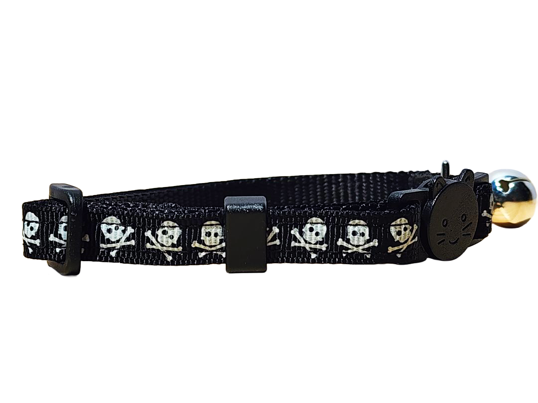 Skull & Crossbones Cat Collar