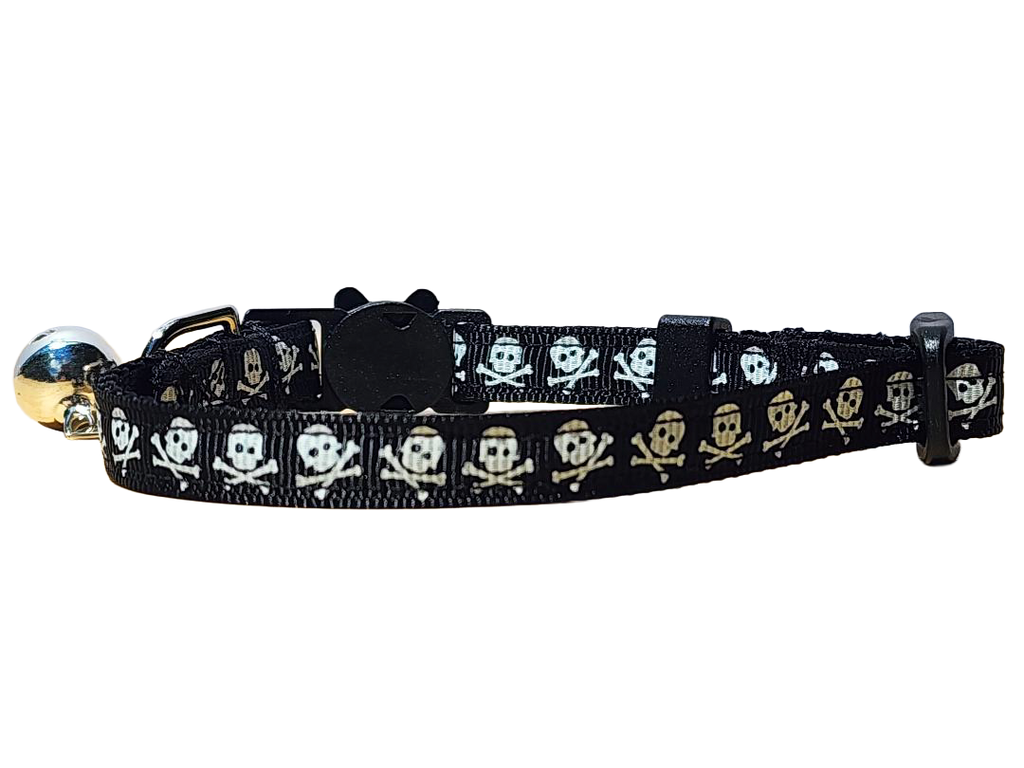 Skull & Crossbones Cat Collar